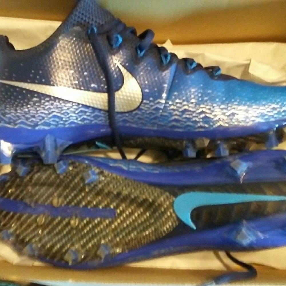 Nike Vapor Untouchables Pro Football Cleats